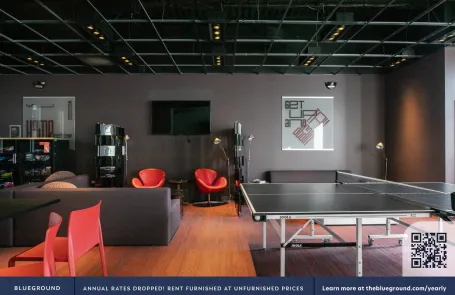 Studio Lincoln Park Apartment