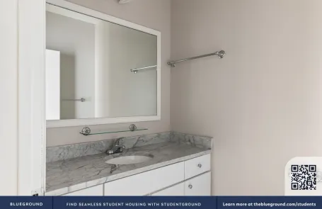 2 Bedroom Chicago Loop Apartment