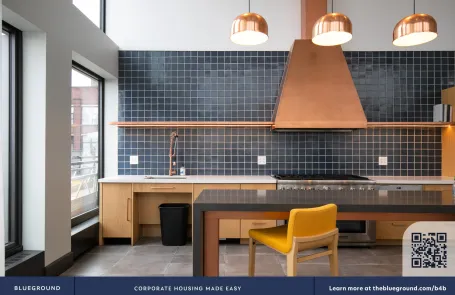 1 Bedroom West Loop Apartment