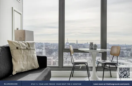 1 Bedroom West Loop Apartment