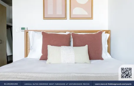 Studio Lincoln Park Apartment