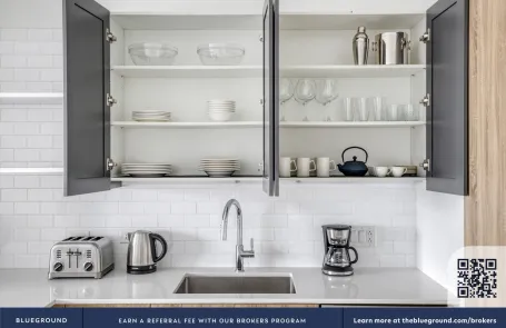 1 Bedroom West Loop Apartment