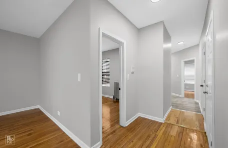 3 Bedroom Woodlawn Apartment