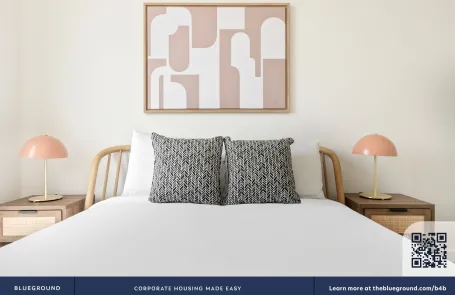 1 Bedroom West Loop Apartment