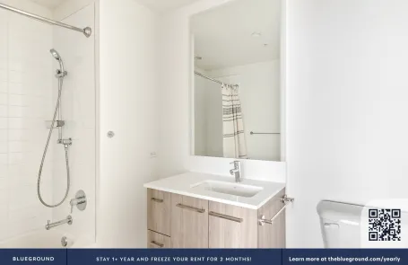 1 Bedroom West Loop Apartment