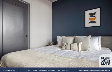 2 Bedroom West Loop Apartment