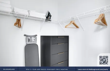 1 Bedroom West Loop Apartment