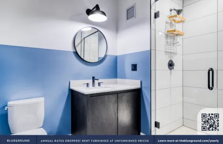 Studio Lincoln Park Apartment