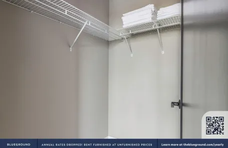 2 Bedroom West Loop Apartment