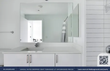 1 Bedroom West Loop Apartment