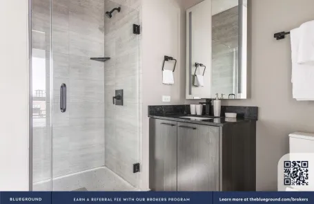 2 Bedroom West Loop Apartment