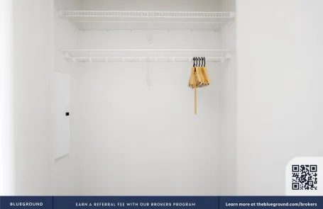 1 Bedroom West Loop Apartment