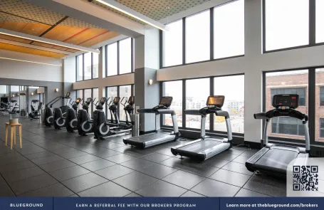 1 Bedroom West Loop Apartment
