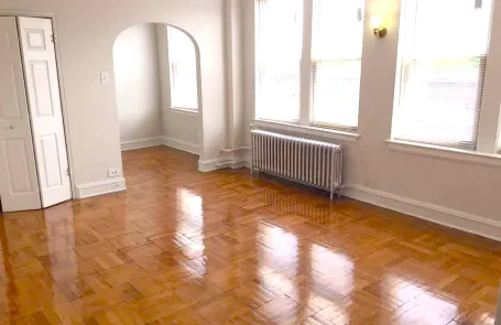 Studio Rogers Park Apartment