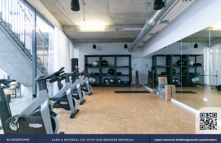 1 Bedroom West Loop Apartment