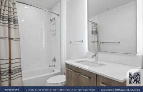 2 Bedroom West Loop Apartment