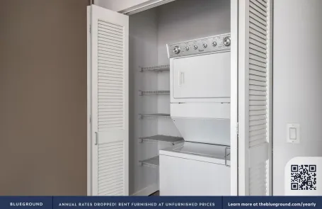 2 Bedroom South Loop Apartment