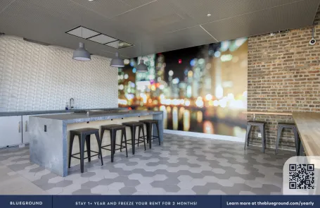 Studio Lincoln Park Apartment