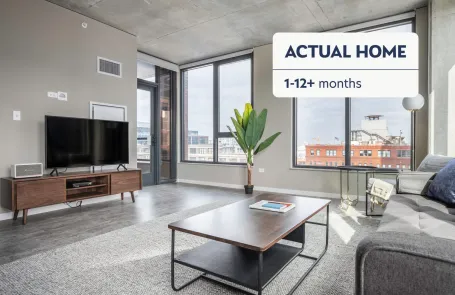 2 Bedroom West Loop Apartment