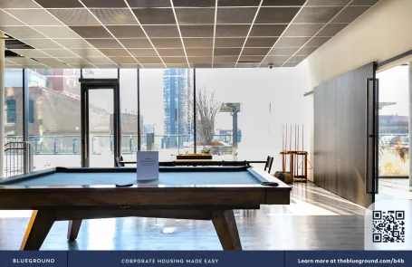 2 Bedroom West Loop Apartment
