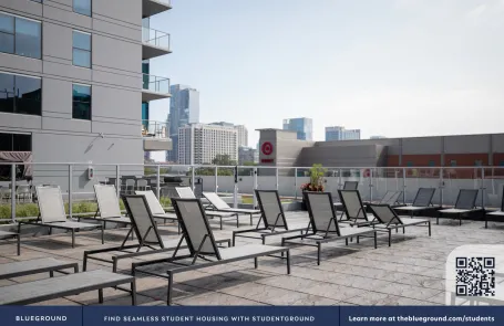 2 Bedroom South Loop Apartment