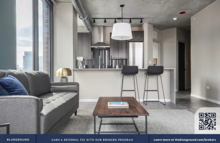 2 Bedroom West Loop Apartment