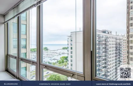 1 Bedroom Lakeview Apartment