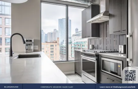 2 Bedroom West Loop Apartment