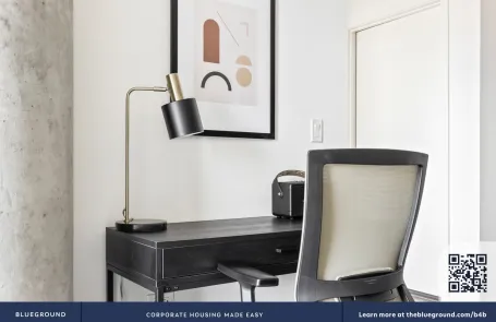 1 Bedroom West Loop Apartment