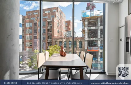 2 Bedroom West Loop Apartment