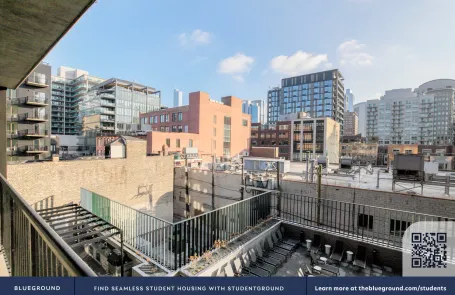 2 Bedroom South Loop Apartment
