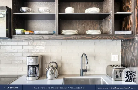 Studio Lincoln Park Apartment