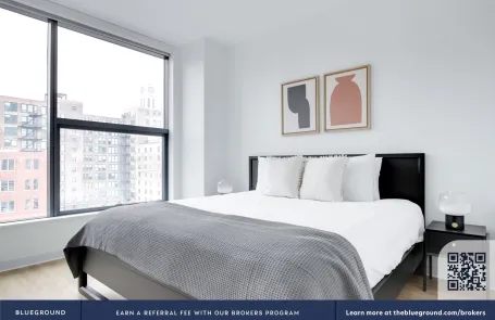 1 Bedroom West Loop Apartment