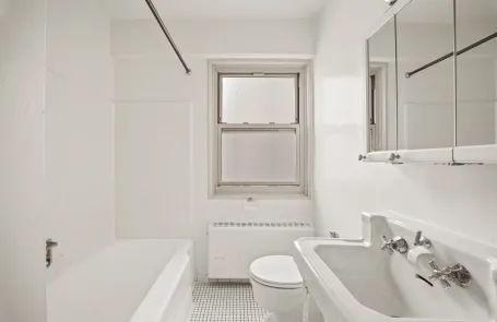 Studio Edgewater Apartment