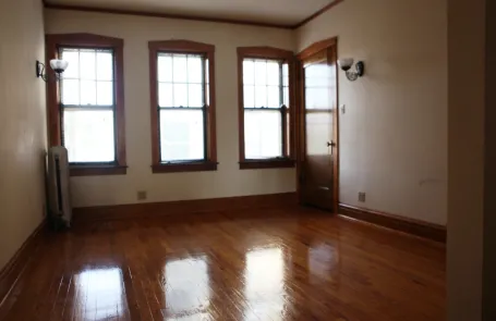 Studio Wrigleyville Apartment