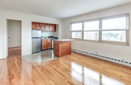 Studio Edgewater Apartment