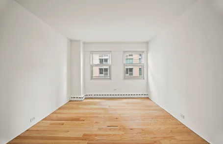 1 Bedroom Edgewater Apartment