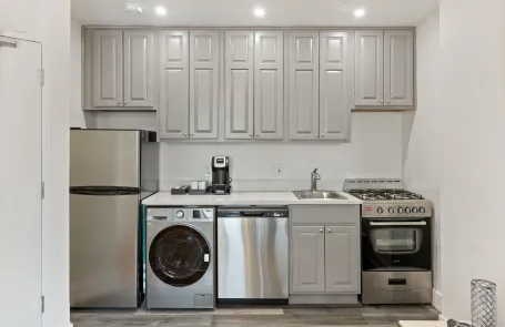1 Bedroom Old Town Apartment