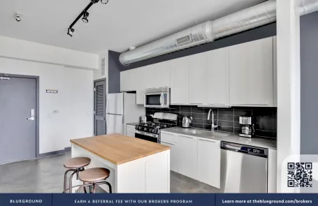 1 Bedroom Bucktown Apartment