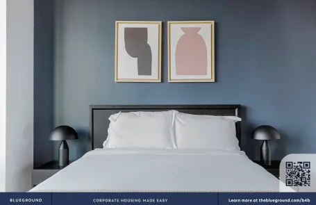 Studio Fulton Market Apartment