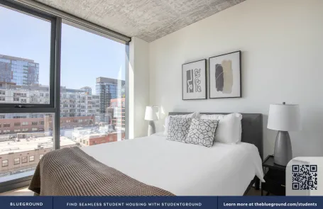 1 Bedroom West Loop Apartment