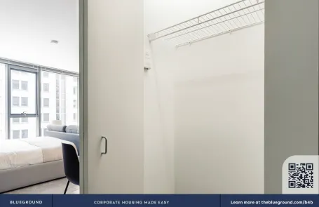 Studio Chicago Loop Apartment