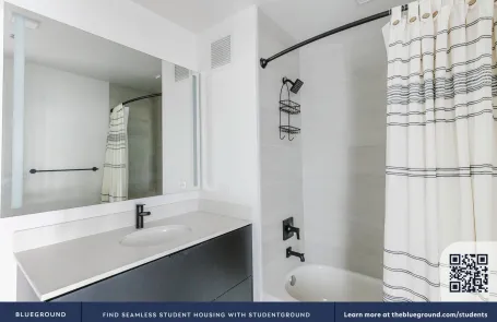 2 Bedroom Fulton Market Apartment