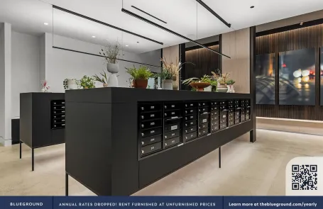 Studio Fulton Market Apartment