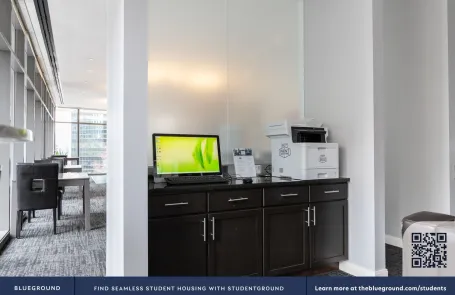 1 Bedroom Chicago Loop Apartment