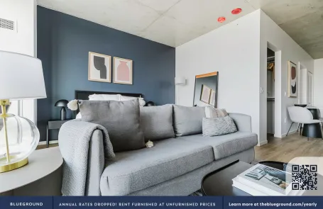 Studio Fulton Market Apartment