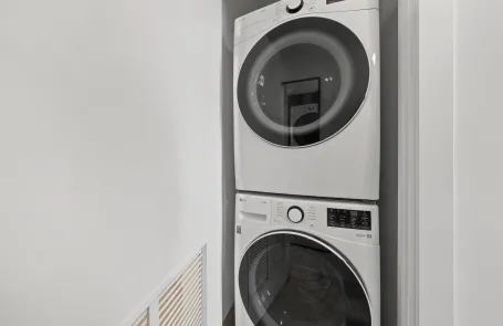 1 Bedroom Fulton Market Apartment