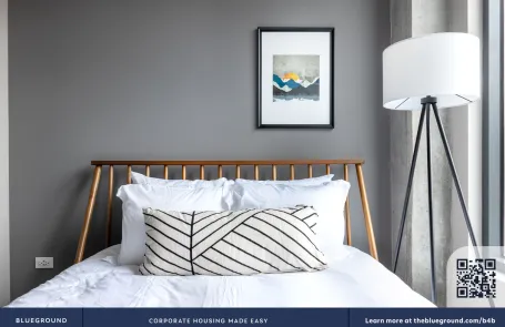 1 Bedroom West Loop Apartment