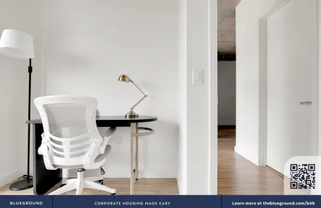 1 Bedroom West Loop Apartment