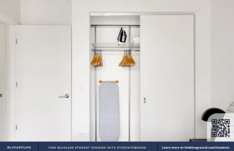 1 Bedroom West Loop Apartment